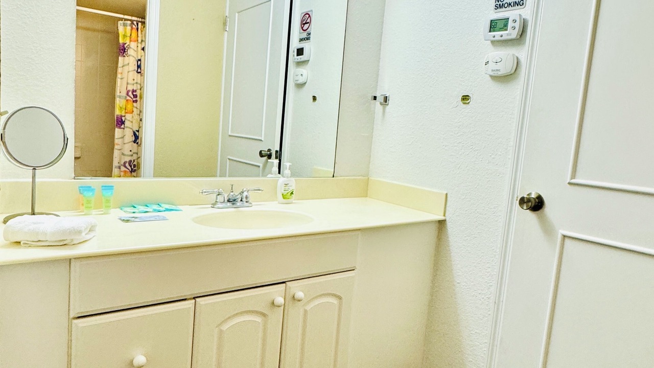 Photo of Bathroom in Ortona Park