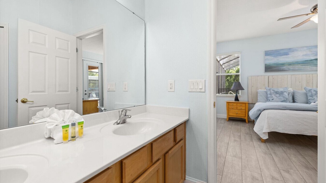 Photo of Bathroom in Watersong