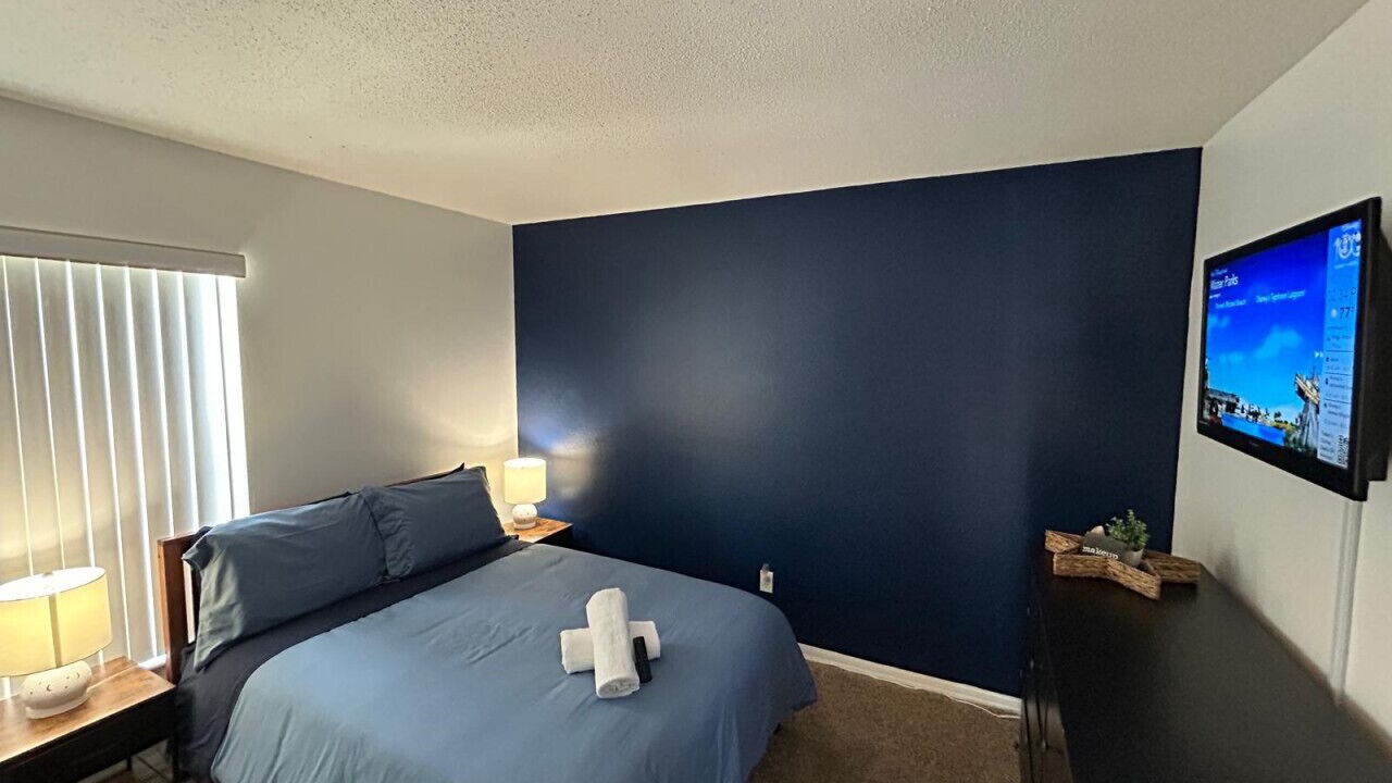 Photo of Bedroom in Florida Pines