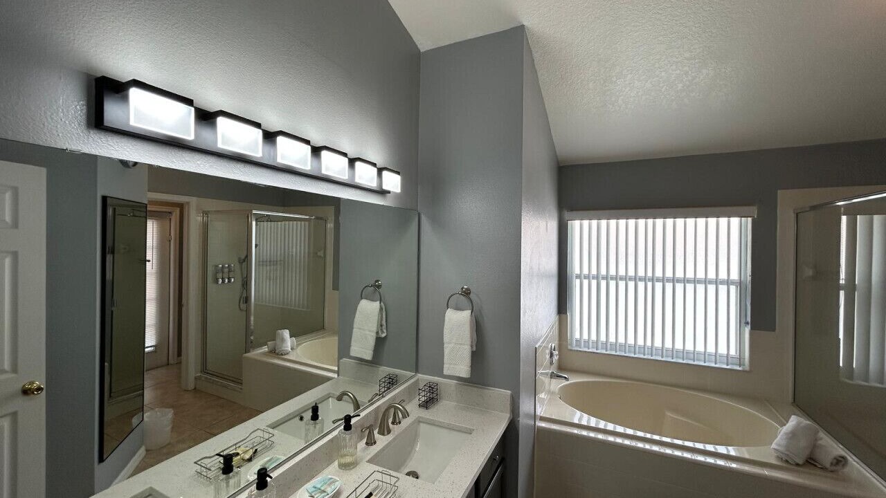 Photo of Bathroom in Florida Pines