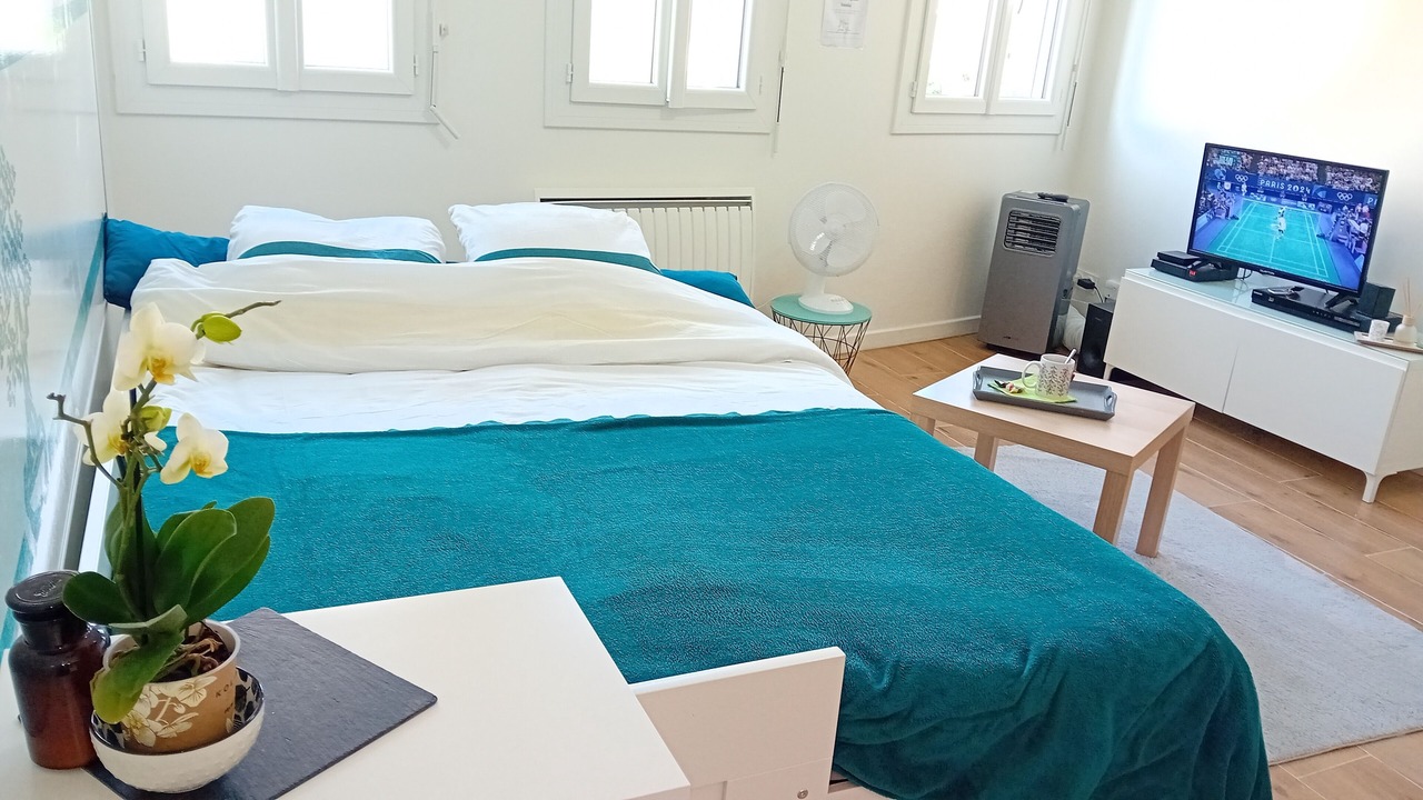 Photo of Bedroom in Tremblay-en-France