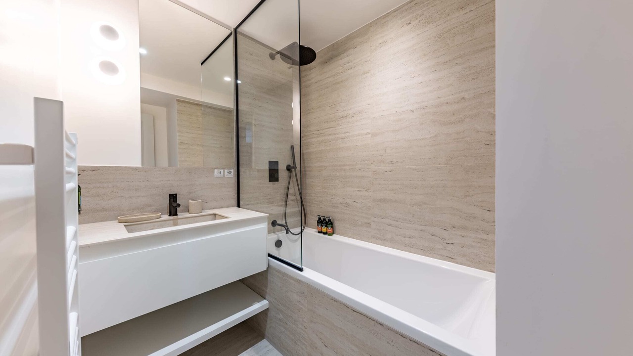 Photo of Bathroom in Chaussee-d'Antin