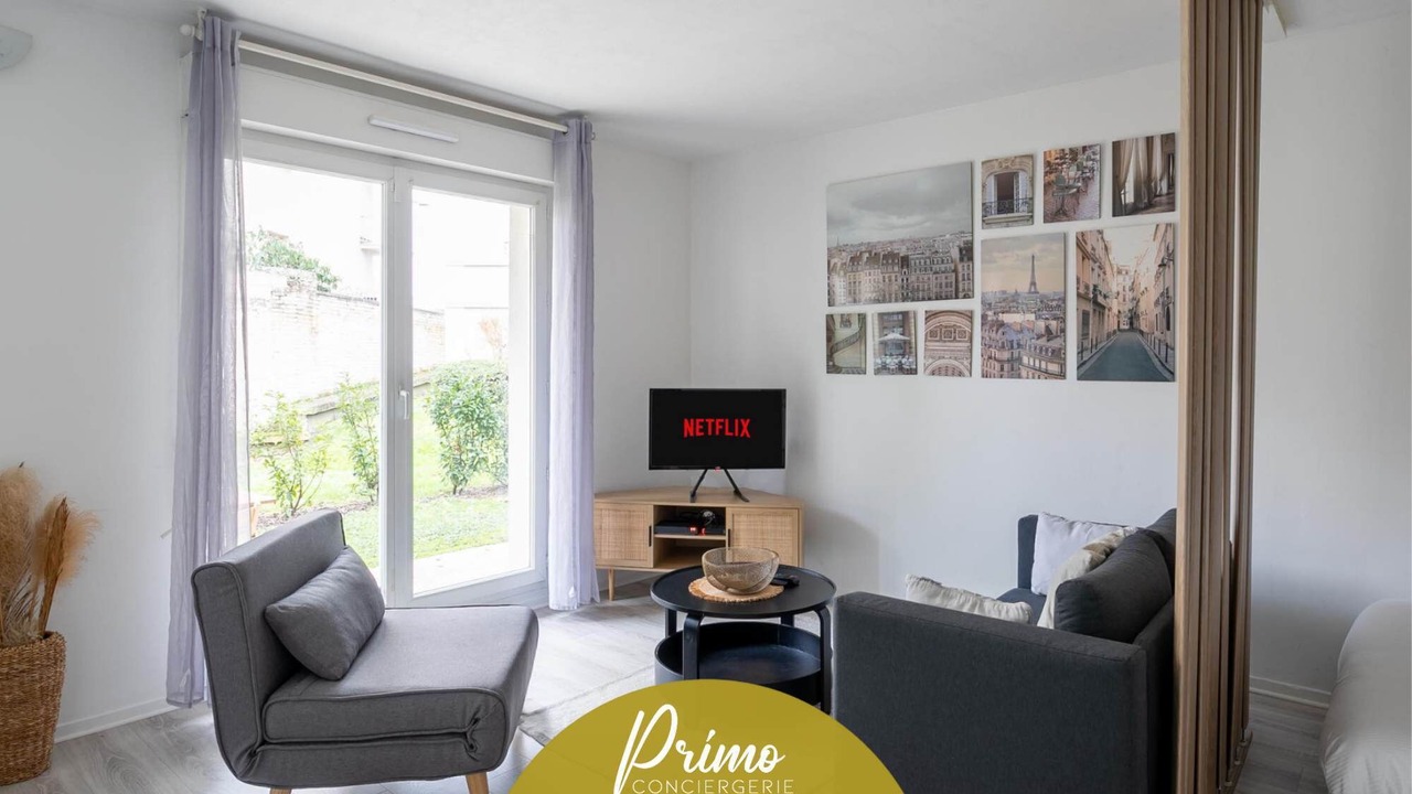 Photo of Livingroom in Le Bourget
