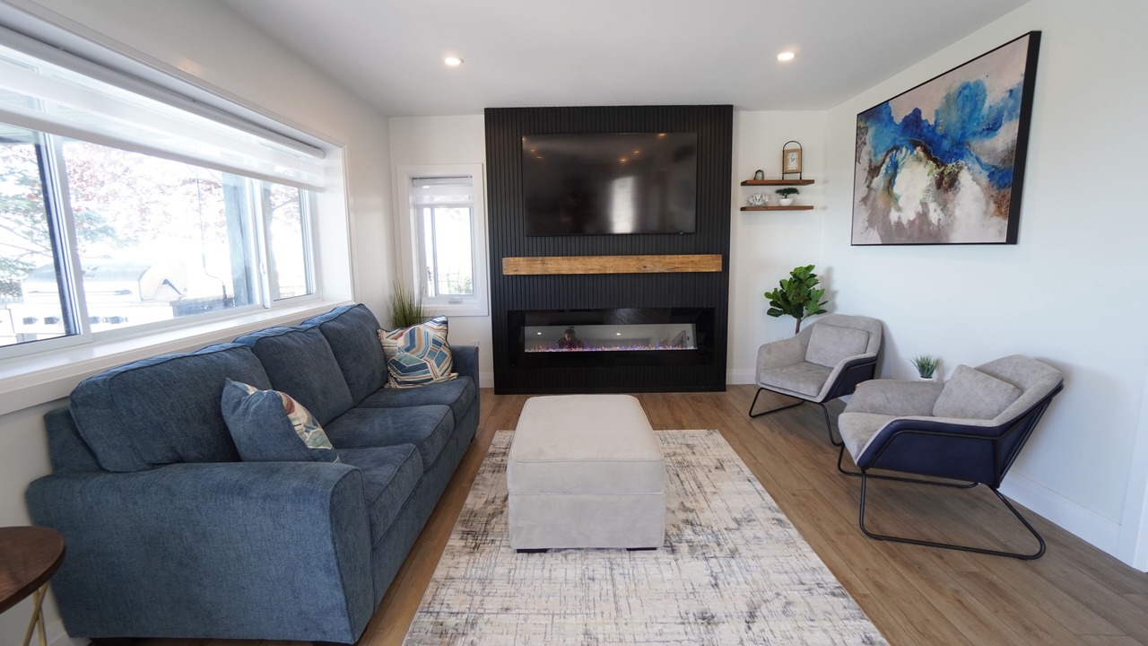 Photo of Livingroom in Amherstburg