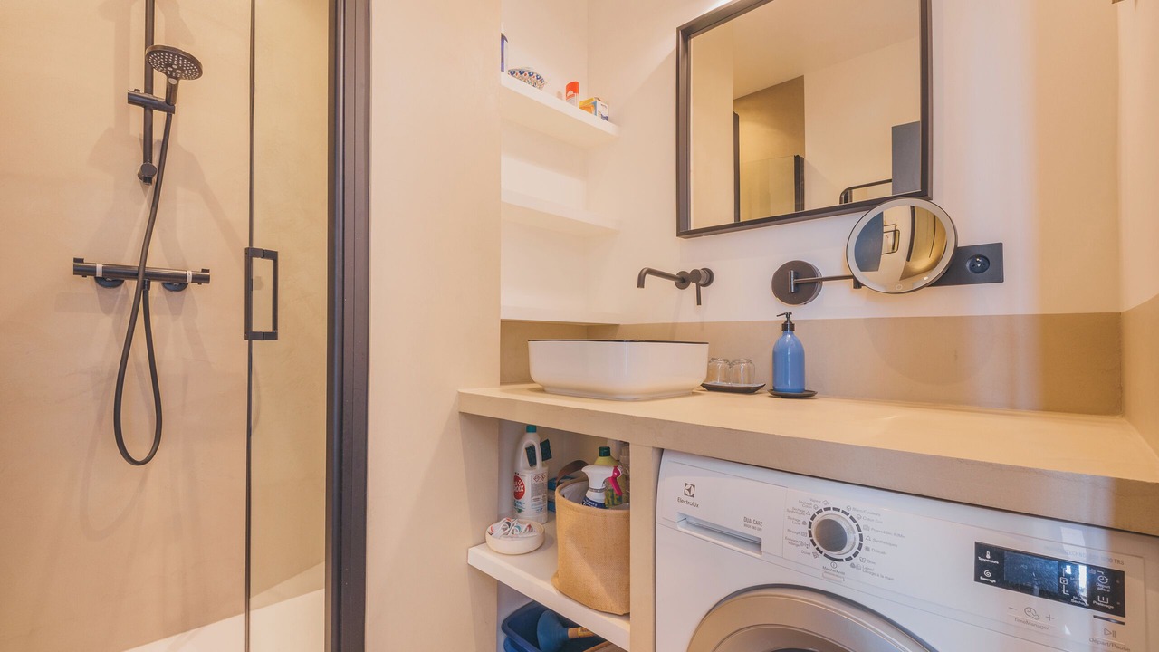 Photo of Bathroom in Neuilly-sur-Seine
