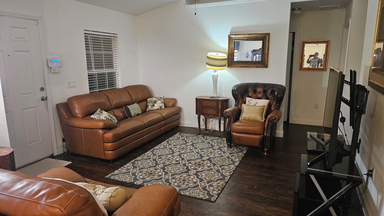 Photo of Livingroom in Orange City