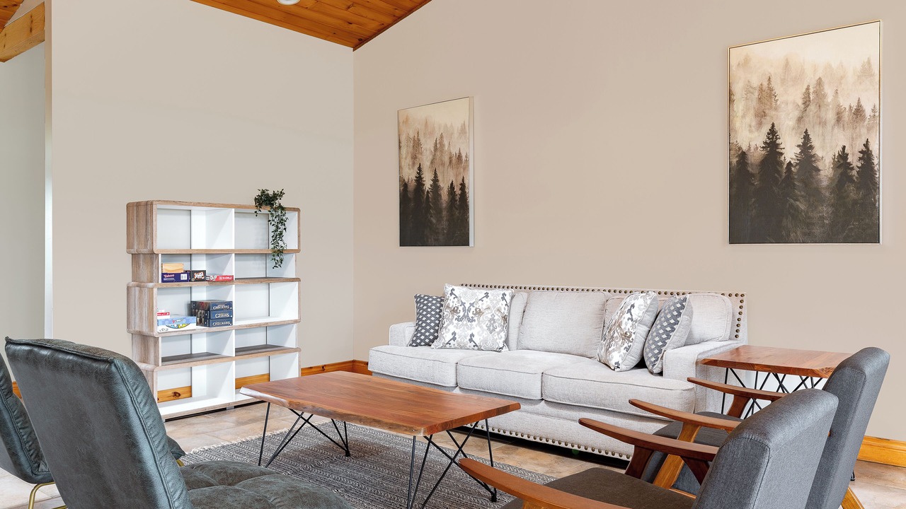 Photo of Livingroom in Bracebridge