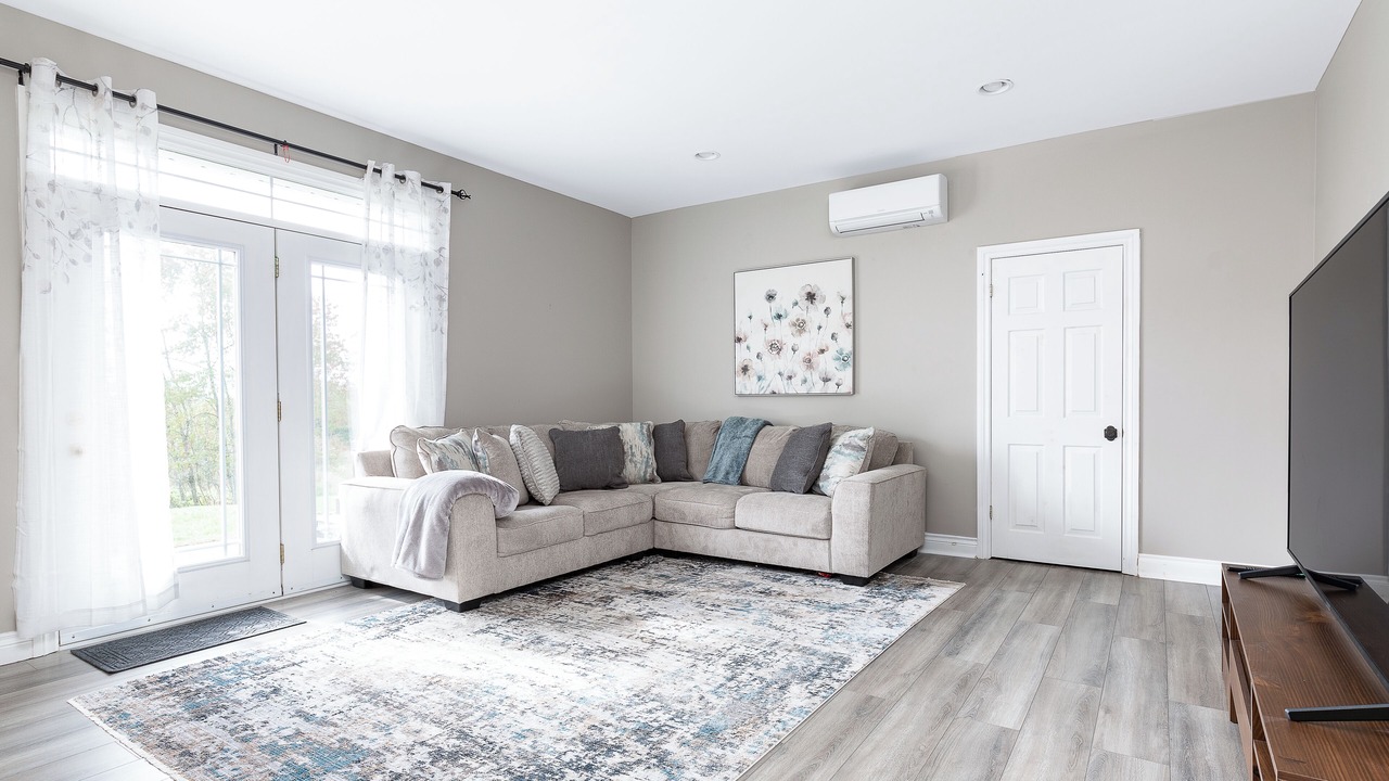 Photo of Livingroom in Bracebridge