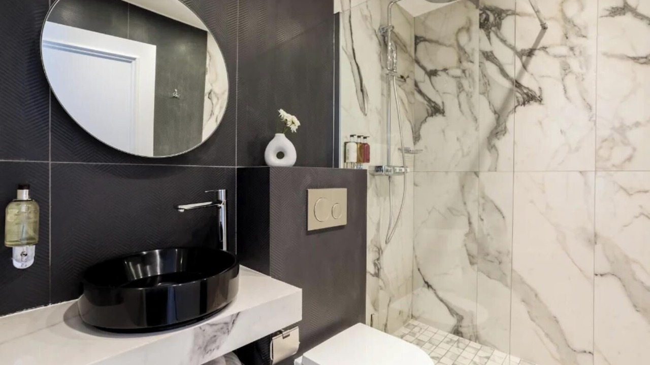 Photo of Bathroom in Quartier du Faubourg-Montmartre
