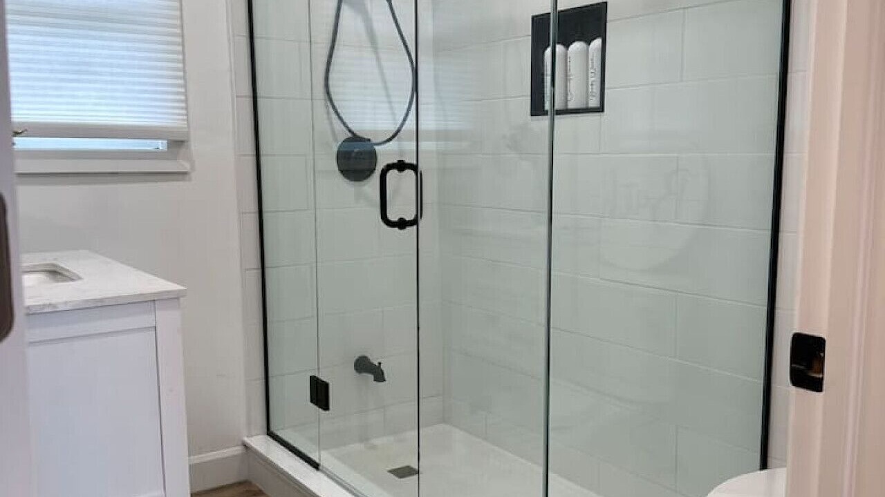 Photo of Bathroom in Gravenhurst