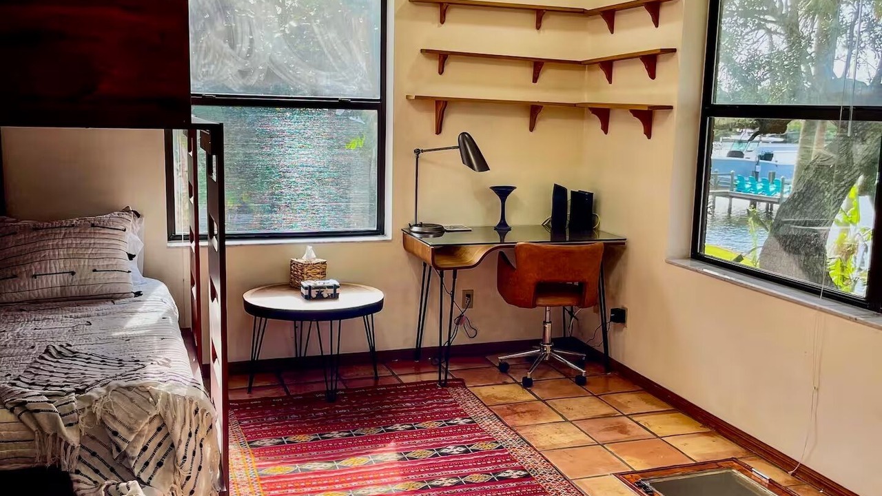 Photo of Bedroom in Interchange Square