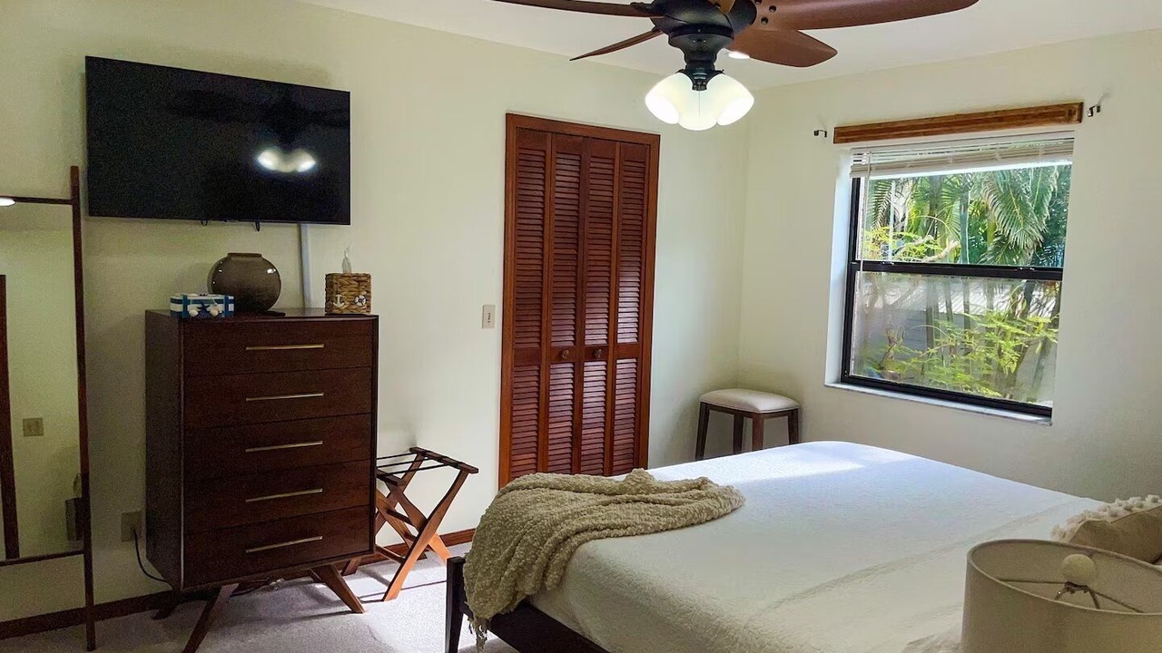 Photo of Bedroom in Interchange Square