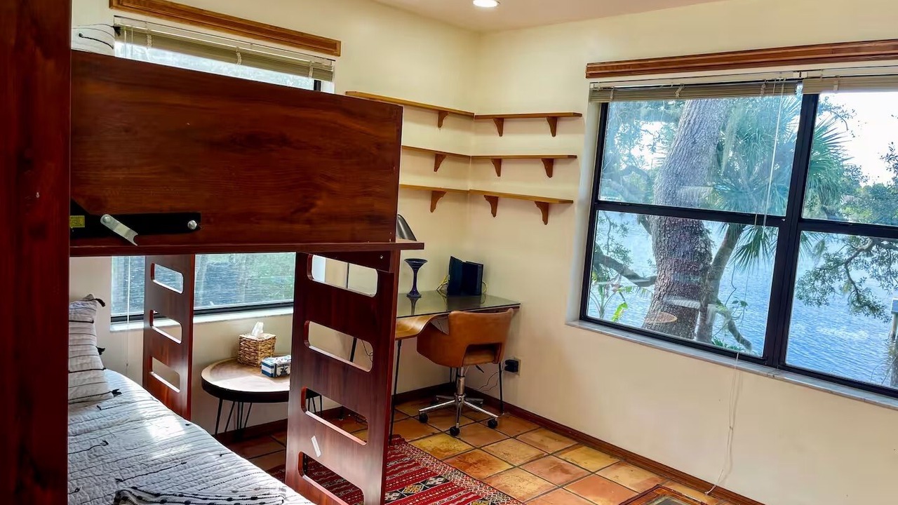 Photo of Bedroom in Interchange Square