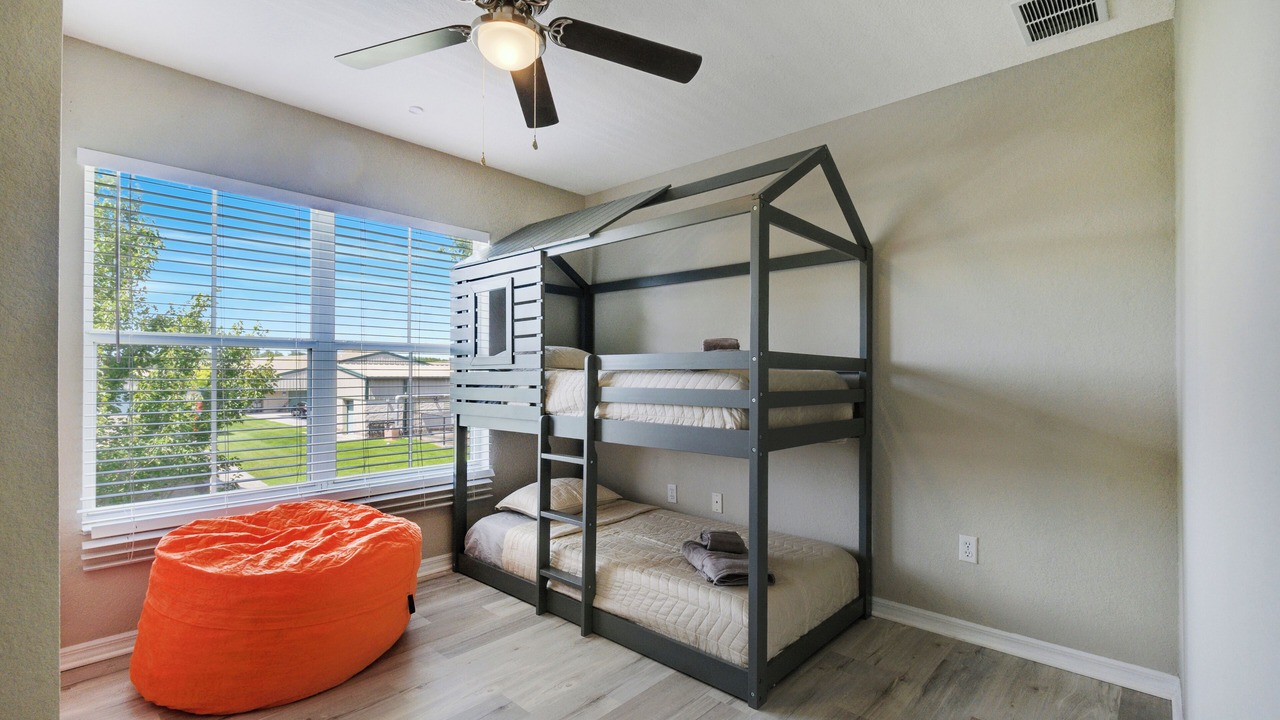 Photo of Bedroom in Venetian Bay Villages