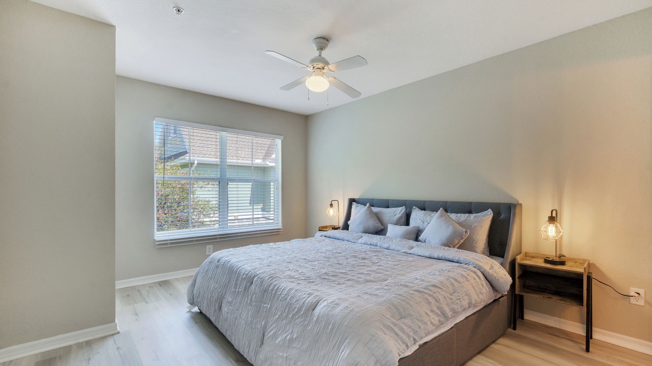 Photo of Bedroom in Venetian Bay Villages