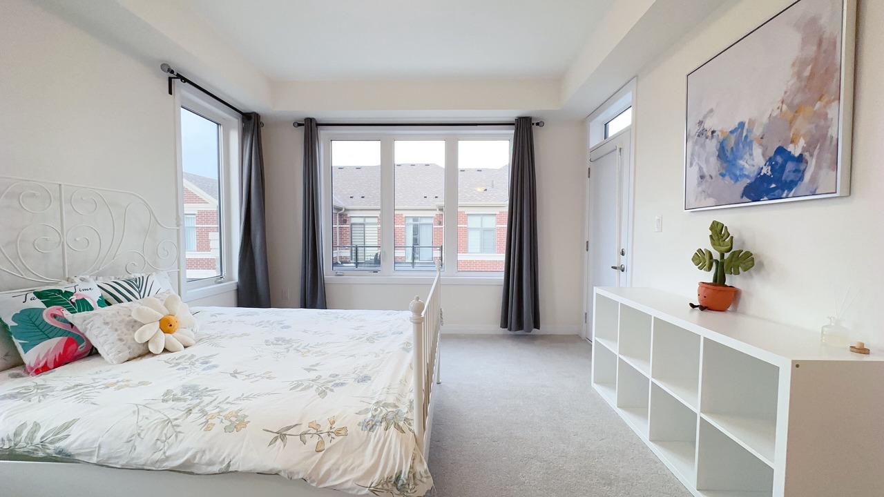 Photo of Bedroom in Richmond Hill