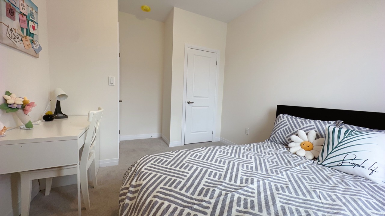 Photo of Bedroom in Richmond Hill