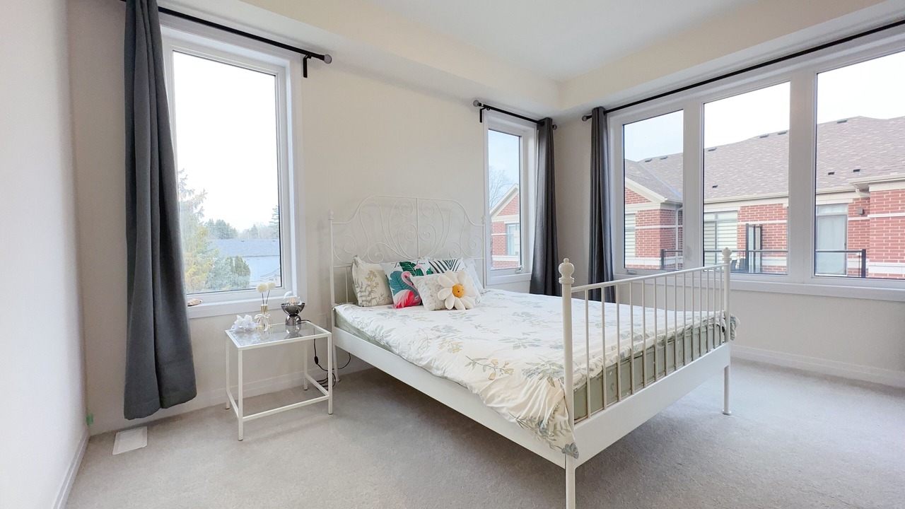Photo of Bedroom in Richmond Hill