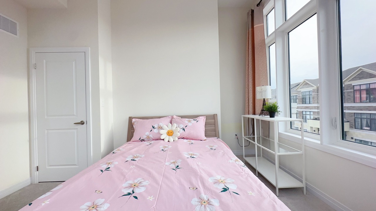 Photo of Bedroom in Richmond Hill