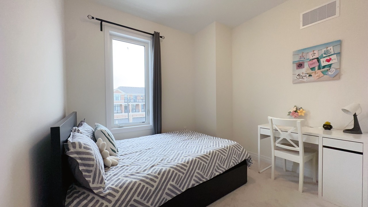 Photo of Bedroom in Richmond Hill