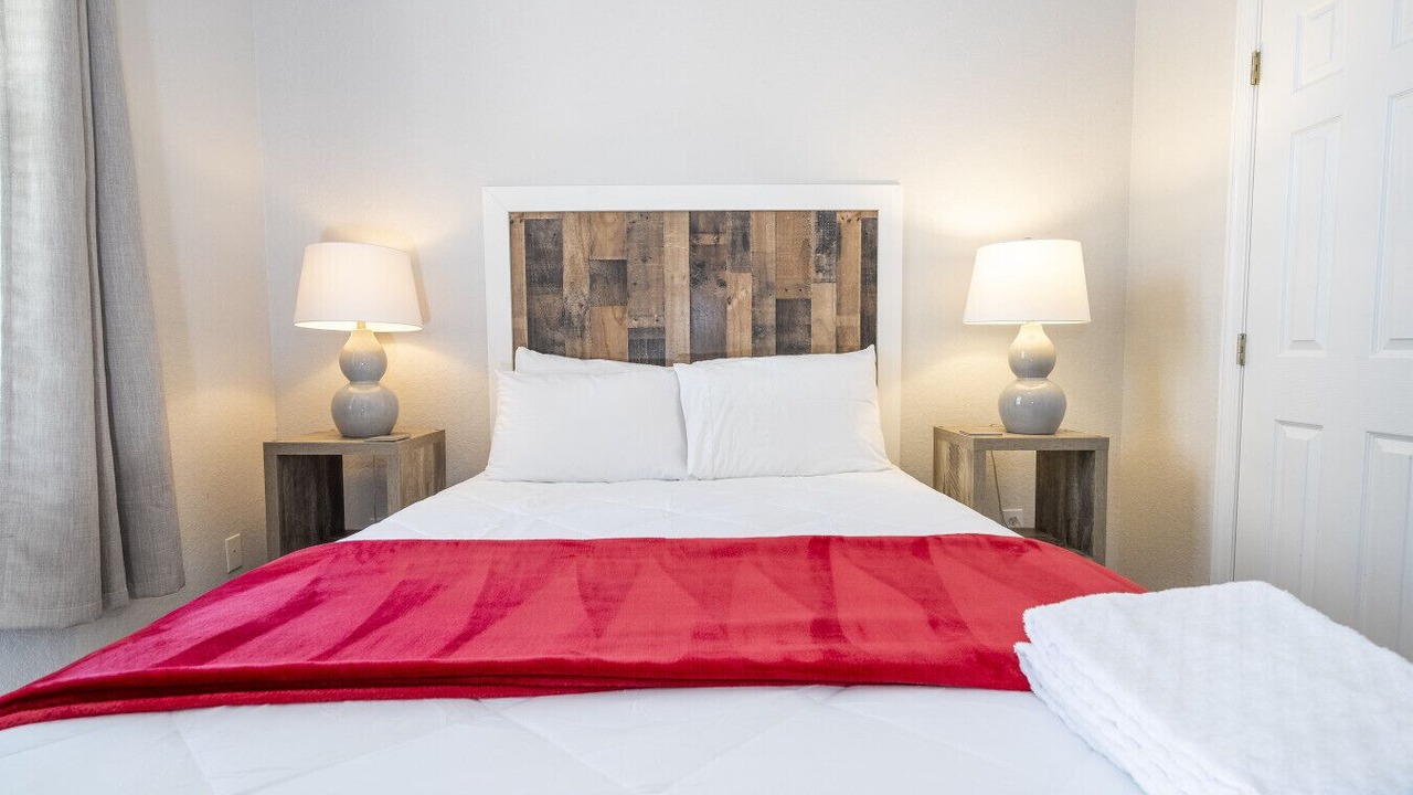 Photo of Bedroom in Trafalgar Village