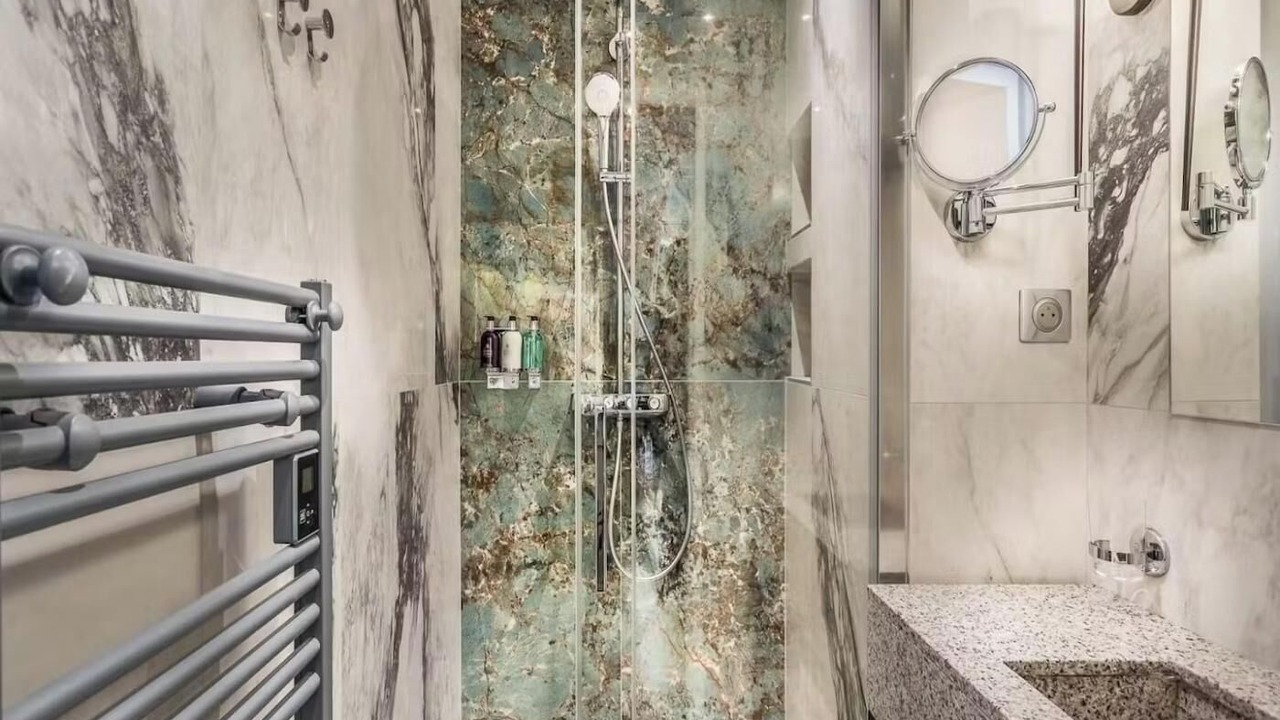 Photo of Bathroom in Les Halles