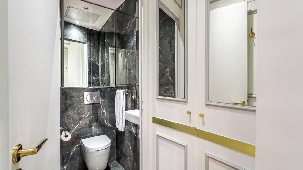 Photo of Bathroom in Les Halles