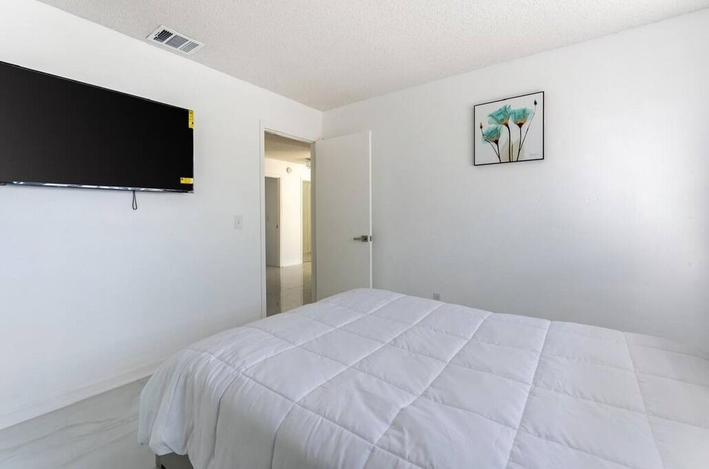 Photo of Bedroom in Buena Ventura Lakes