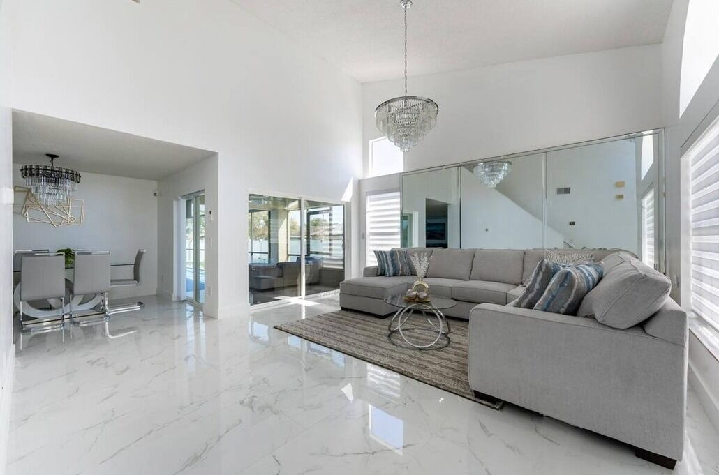 Photo of Livingroom in Buena Ventura Lakes