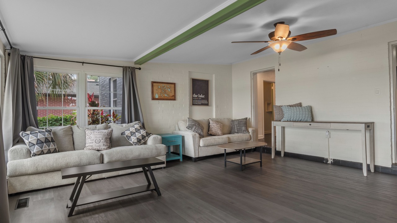Photo of Livingroom in Winter Haven