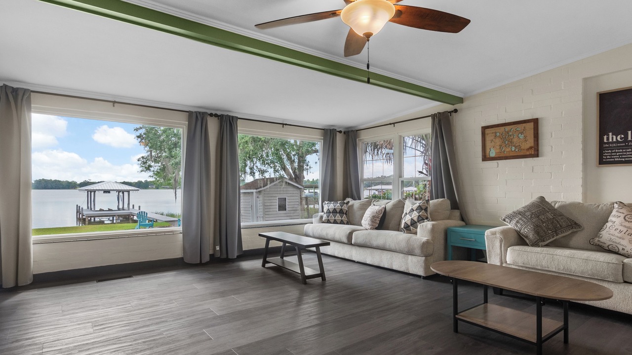 Photo of Livingroom in Winter Haven