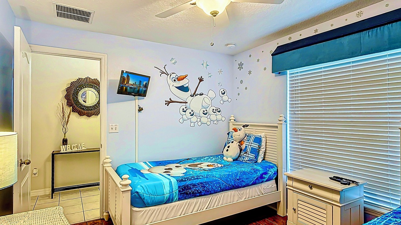 Photo of Bedroom in Sandy Ridge