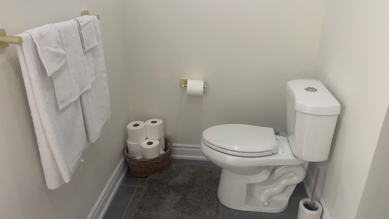 Photo of Bathroom in East Gwillimbury