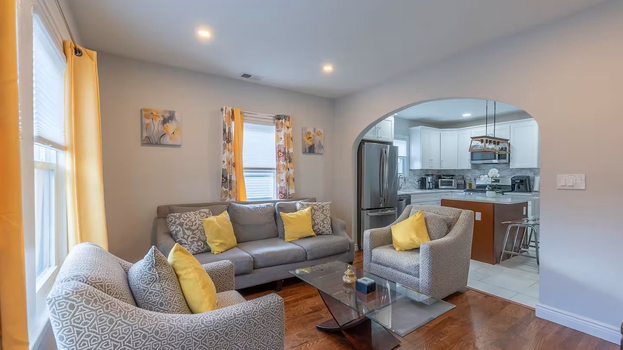 Photo of Livingroom in Montclair