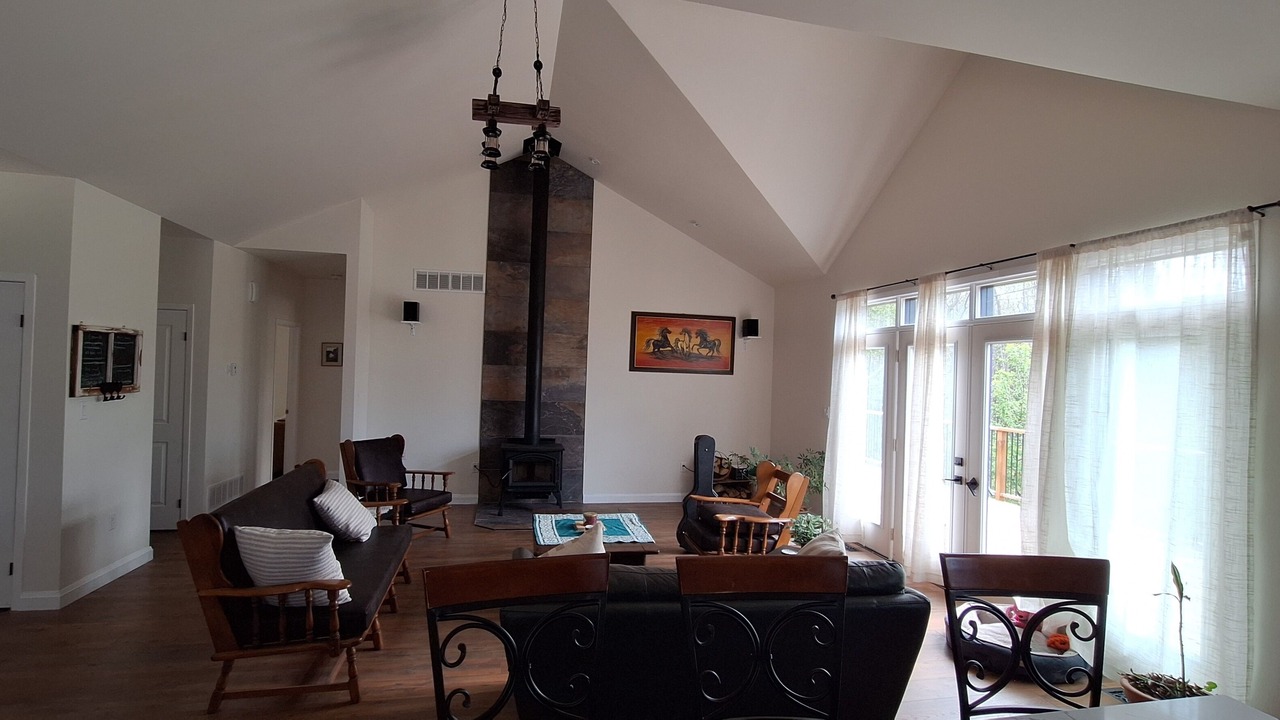 Photo of Livingroom in Meaford