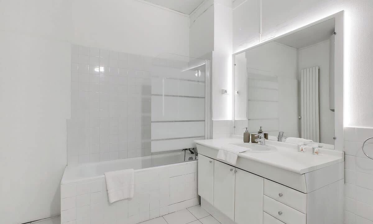 Photo of Bathroom in Chaussee-d'Antin