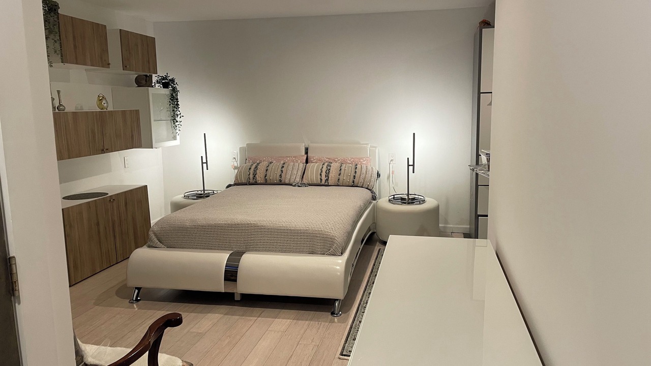 Photo of Bedroom in Cos Cob