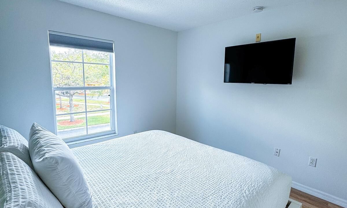 Photo of Bedroom in Seasons