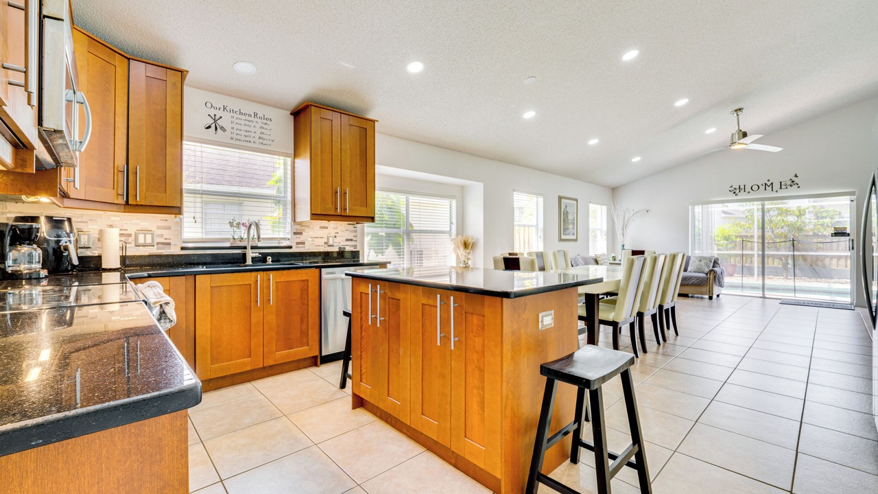 Photo of Kitchen in Lake Davenport Estates