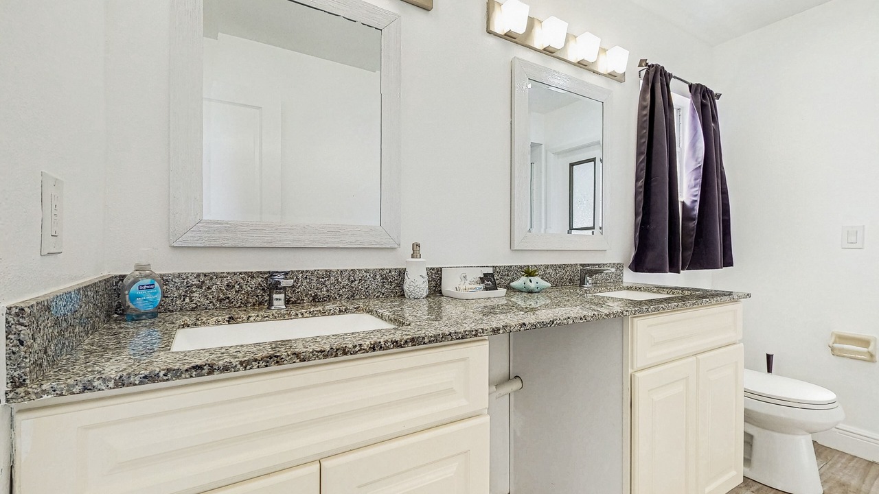 Photo of Bathroom in Indian Ridge