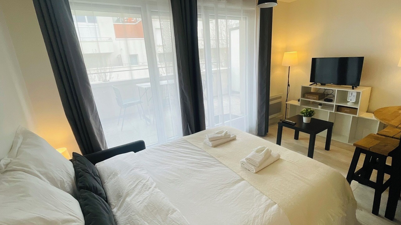 Photo of Bedroom in Villemomble