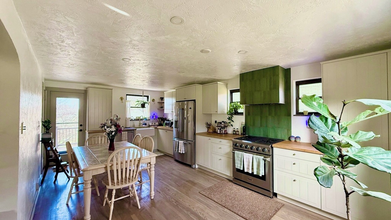 Photo of Kitchen in Brentwood