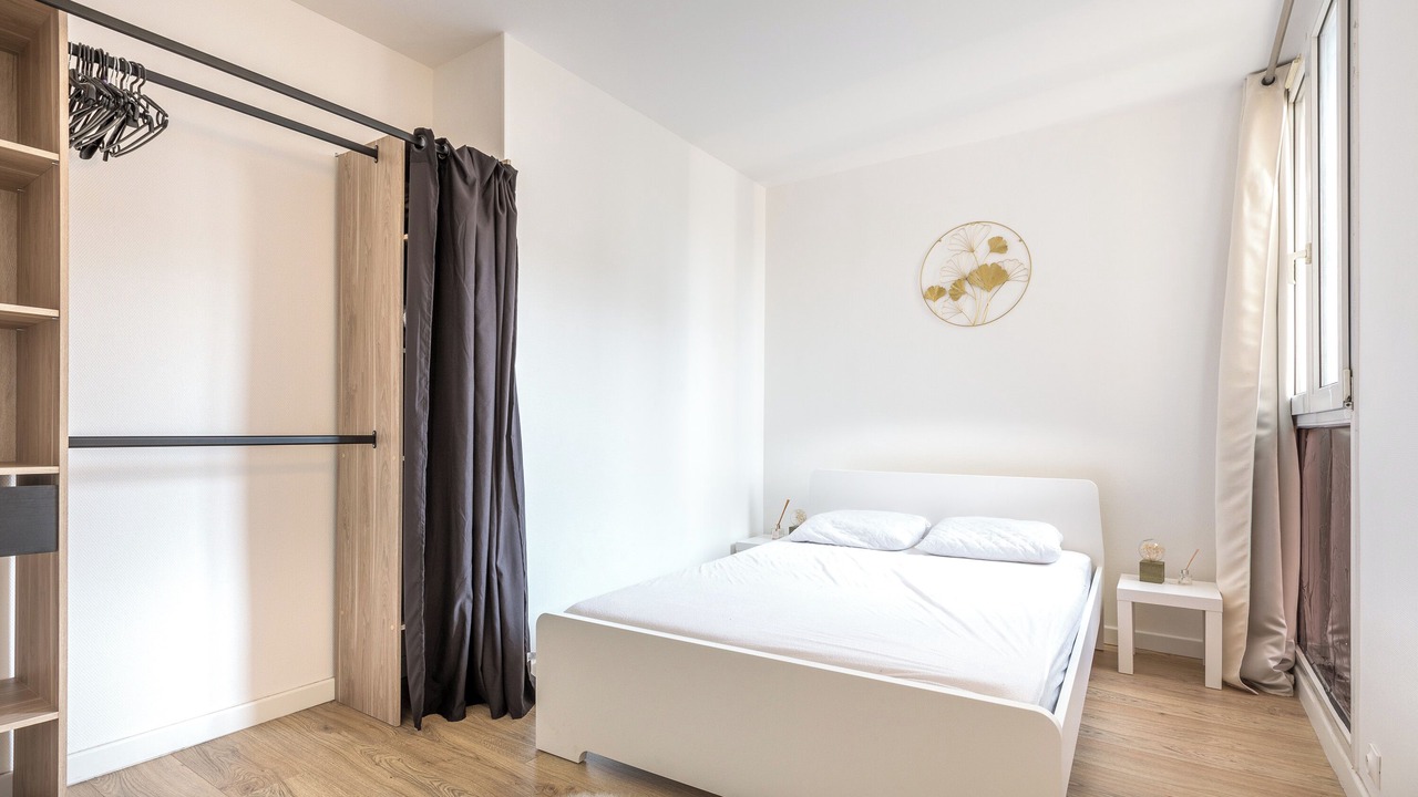 Photo of Bedroom in Thiais