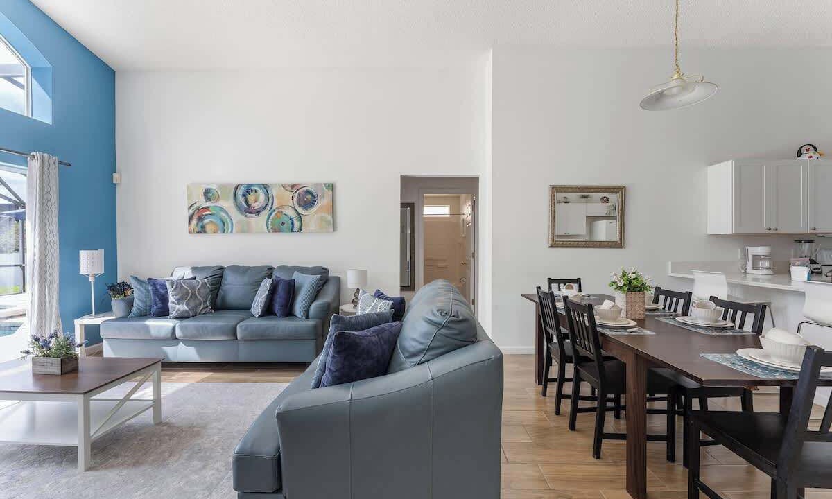 Photo of Bedroom in Seasons