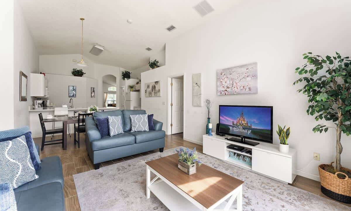 Photo of Bedroom in Seasons