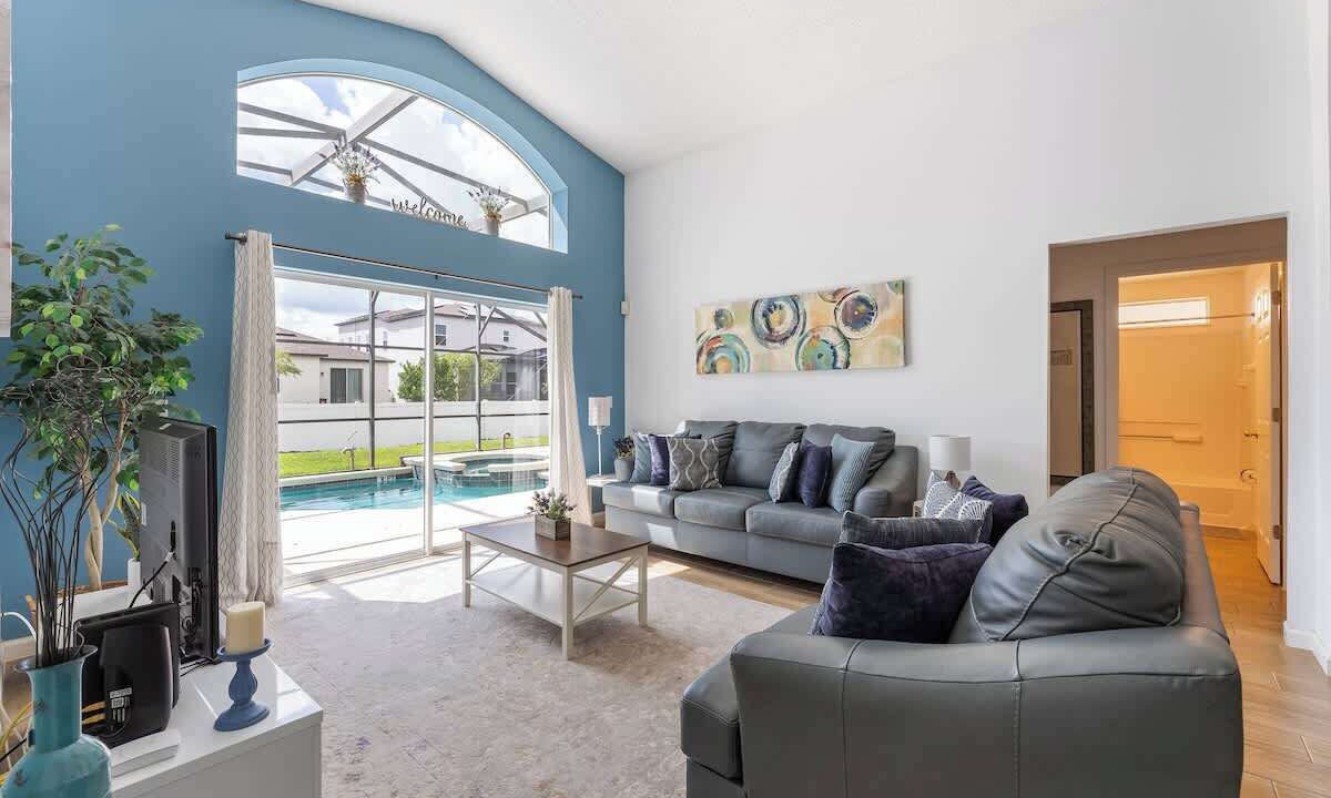 Photo of Bedroom in Seasons