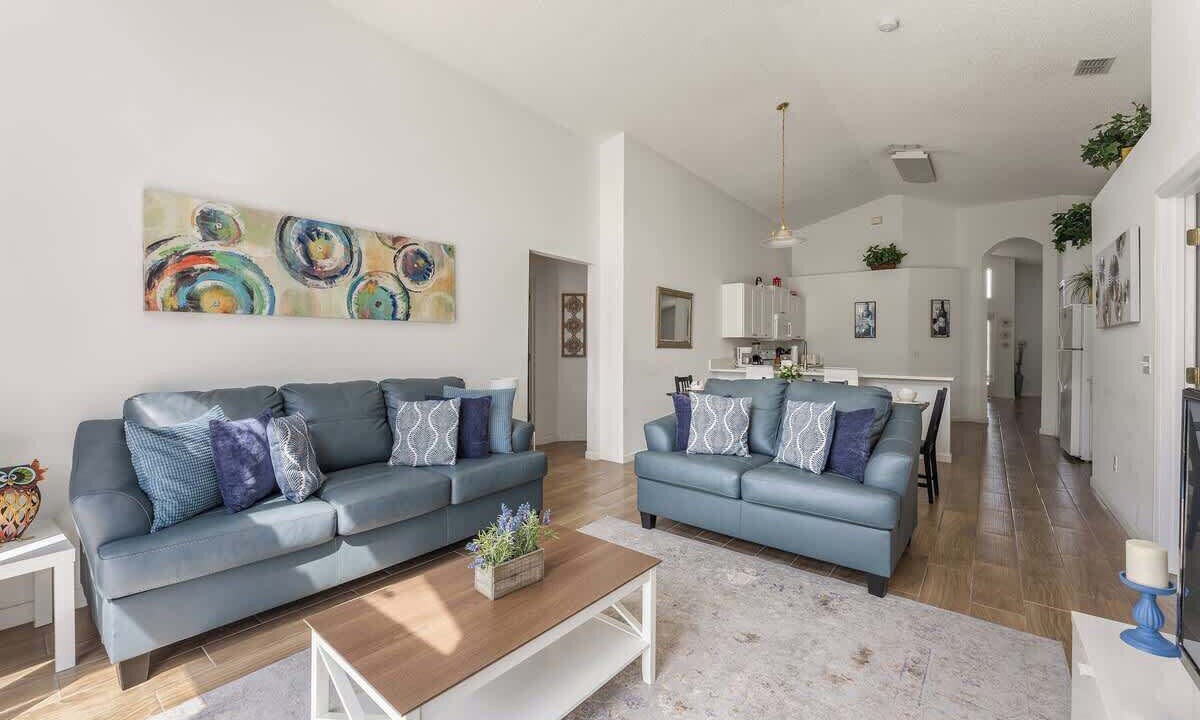 Photo of Bedroom in Seasons