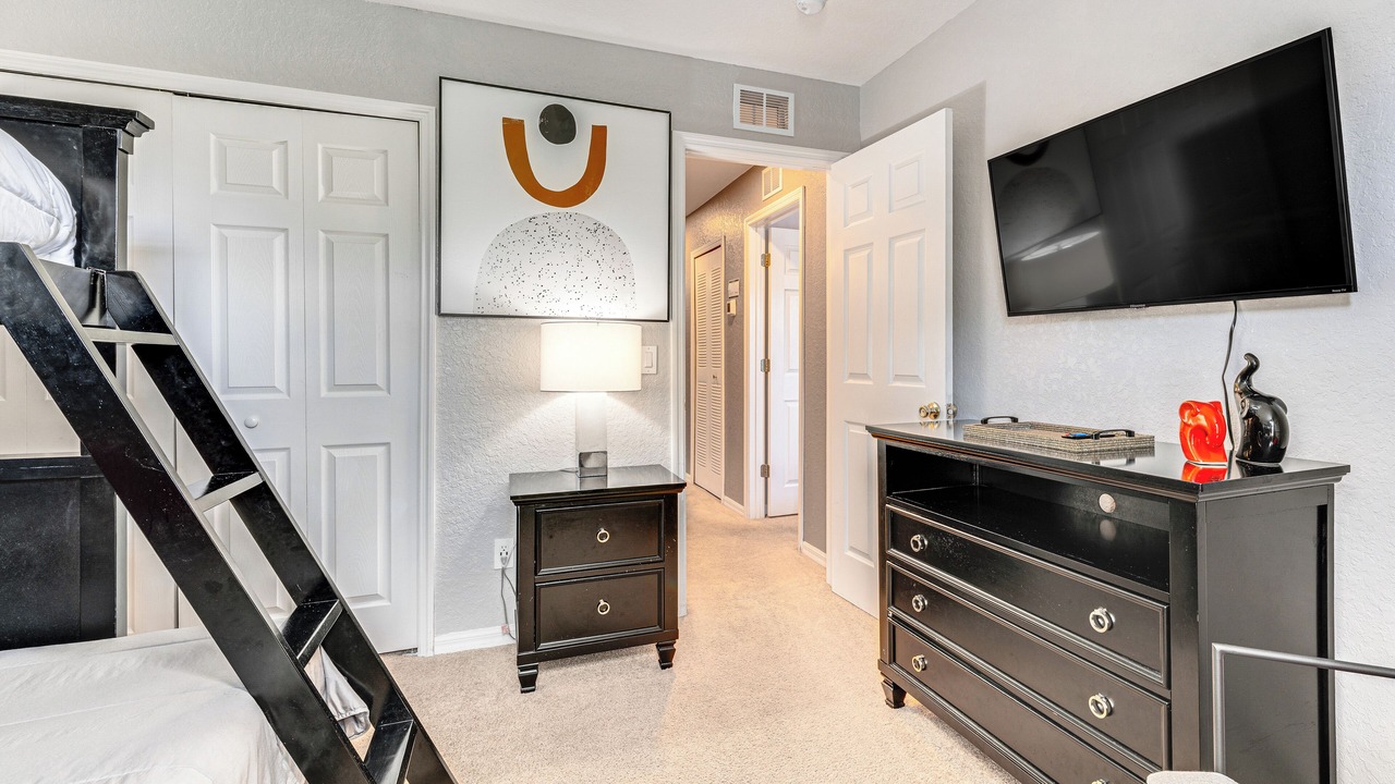 Photo of Bedroom in Regal Palms