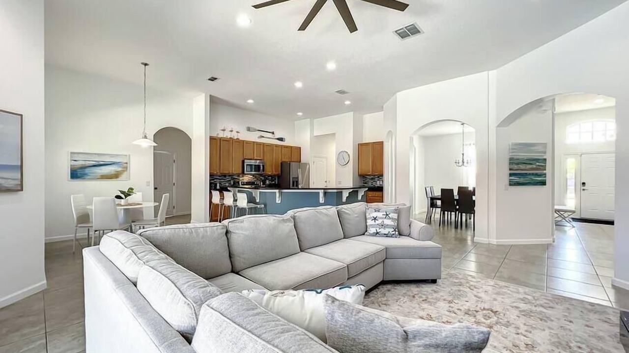 Photo of Livingroom in Sunridge Woods