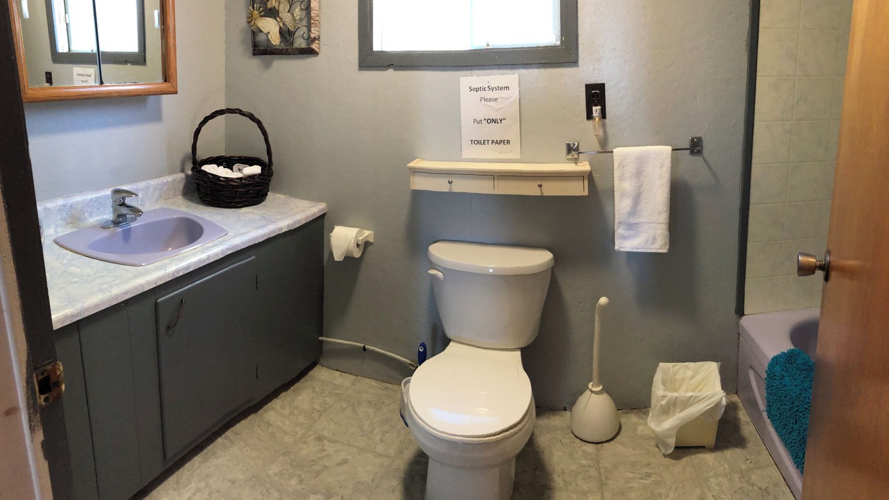 Photo of Bathroom in Lavigne
